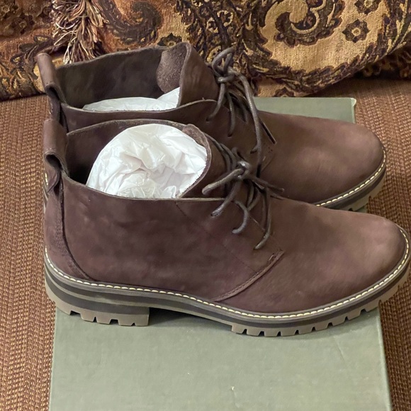 100% Auth Timberland Boots - Picture 2 of 14